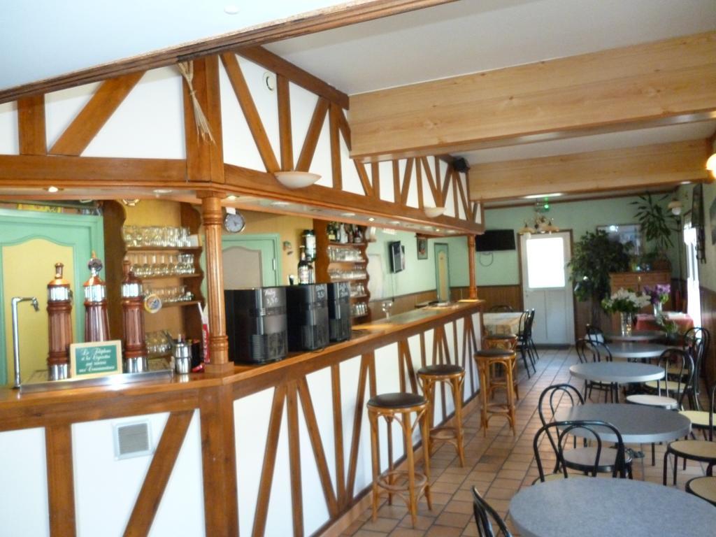 Auberge Des Etangs Roussent Cameră foto